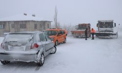 Kar ve Tipi Erzincan Yollarını Vurdu (VİDEO)