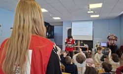 Minik Kalplere Unutulmaz Dokunuş