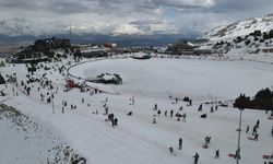 Ergan Dağı Kayak Merkezi Hafta Sonu Yoğunluğu Kamerada (VİDEO)