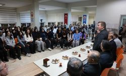 Vali Aydoğdu Öğrencilerle İftar Sofrasında Buluştu