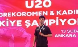 Erzincanlı Güreşçi Türkiye Üçüncüsü Oldu