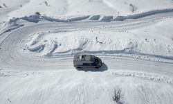 Evde sağlık ekipleri karlı yolları aşarak hastalara ulaşıyor