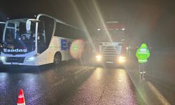 Erzincan’da Hava Şartları Ulaşımı Vurdu: Sakaltutan Geçidi Kapandı (VİDEO)