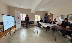 Kemah Esimli Köyü’nde Üretici Toplantısı