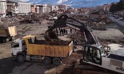 Merkez Çarşısı’nda Yeni Dönem Başladı: Kentsel Dönüşümde Hafriyat Aşamasına Geçildi