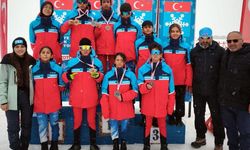 Erzincanlı Kayakçılardan Hakkari’de 6 Madalyalık Gurur