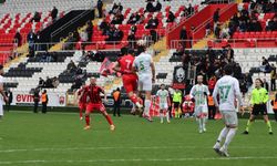 Urfa’yı Şimşek Çarptı