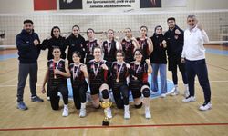 Yıldız Kızlarda da Zirve Vefa’nın!