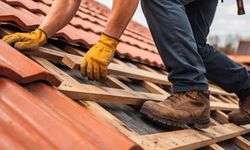 Erzincan Kemah’da Çatı Kazası: Elektrik Ustası Ağır Yaralandı