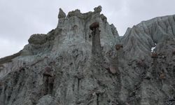 Kemah’ta Peri Bacalarını Andıran Doğal Oluşumlar! (VİDEO)