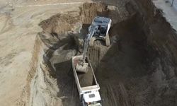 Merkez Çarşısı’nda Zemin Hazırlığı Başladı (VİDEO)