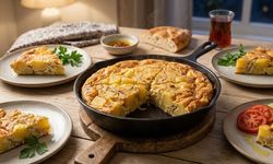 Sahur İçin Tok Tutan Patatesli Omlet