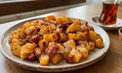 Salçalı Kekikli Patates: Sahura Farklı Bir Lezzet
