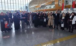 45 Kişilik Umre Kafilesi Erzincan'dan Yola Çıktı