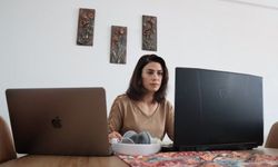 Erzincanlı Ev Hanımı Yapay Zekayla Dijital Üretime İmza Atıyor