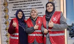 Yeniden Refah Partisi Kadın Kolları Kadir Gecesi’nde Terzi Baba Camii’ndeydi