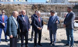 Binali Yıldırım Merkez Çarşısı İnşaatında: Çalışmaları Yerinde İnceledi