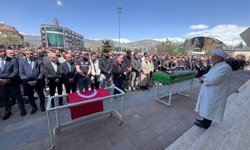 Acı Erzincan’da Paylaşıldı: Cuma Çıkışı Duygu Dolu Veda (VİDEO)