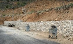 Kemaliye’nin 3 Mahallesinde Taş Duvar Seferberliği