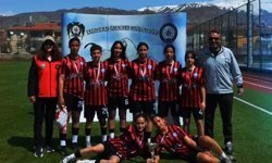 Sahada spor, tribünde farkındalık