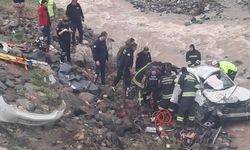 Erzincan-Sivas Karayolunda Feci Kaza: 2 Ölü, 1 Yaralı (VİDEO)