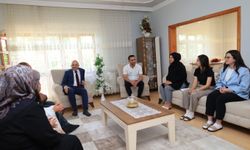 11 Yıllık Sevgiye Anlamlı Ziyaret
