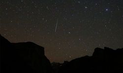Başlık: Gökyüzü Neden Karanlık? Astronominin En Büyük Bilmecesi