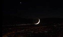 Erzincan Semalarında Milli Manzara; Ay ve Yıldız Büyüsü