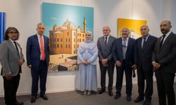Genç Sanatçılar Eserlerini Sergiledi