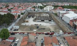 Merkez Çarşısı’nda Çalışmalar Hız Kazandı