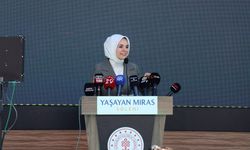 Aile Destekleri Yaygınlaşacak! Bakan Göktaş'tan Erzincan'da Aile Odaklı Yeni Politikalar Mesajı (VİDEO)