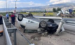 Erzincan'da Hurdaya Dönen Otomobilden Mucize Kurtuluş (VİDEO)