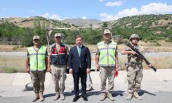 Vali Aydoğdu'ndan Görev Başındaki Jandarmaya Moral Ziyareti
