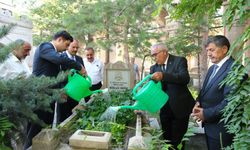 Merhum Mihrali Aksu Kabri Başında Dualarla Anıldı