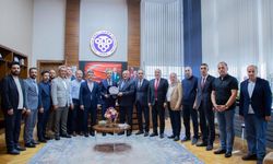 AK Parti'den Rektör Kuyrukluyıldız'a Tebrik Ziyareti