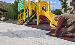 Kemah’ta Çocuk Parkları Yenileniyor: