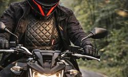 Kask Yetmez! Hayat Kurtaran En İyi Motosiklet Sırtlık ve Boyunluk Modelleri (Fiyat Listesi)