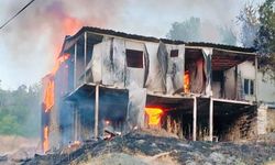 Kemah'ta Korkutan Yangın: İki Katlı Ev Küle Döndü (VİDEO)
