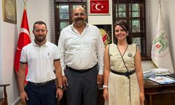 Kemaliye'de Vefa Örneği: Dr. Ayhan Enes Işık ve Kardelen Işık'a Fahri Hemşehrilik Beratı