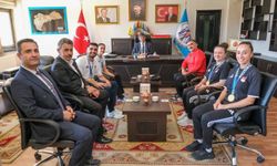 Erzincan’ın Şampiyonları Belediye’de Ağırlandı