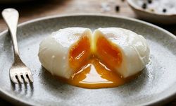 Yumurta Haşlarken Bu Hatayı Herkes Yapıyor! Tam Kıvamında Yumurta Pişirmenin Saniyelerle Ölçülen Sırrı