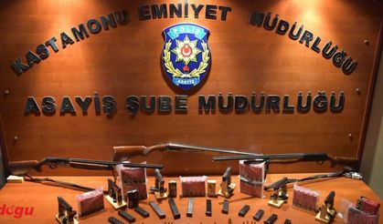 Kastamonu’da çok sayıda ruhsatsız silah ele geçirildi