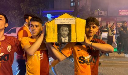 Zonguldak’ta meşaleler geceyi aydınlattı