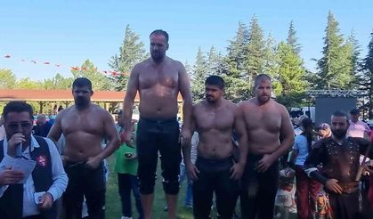 663. Domaniç Yağlı Pehlivan Güreşleri’nde başpehlivan Hüseyin Gümüşalan oldu