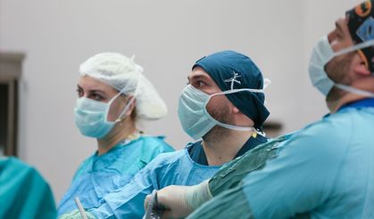 Almanya'dan Gelen Anne ve Oğlu Kars’ta Obezite Ameliyatı Oldu: 3 Yılda 74 Kiloluk Zayıflama