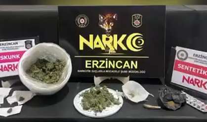 Erzincan’da Uyuşturucu Operasyonu: 59,97 Gram Skunk ve Sentetik Hap Ele Geçirildi (VİDEO)