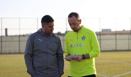 Iğdır FK'nin yeni teknik direktörü Çağdaş Çavuş, ilk antrenmanına çıktı