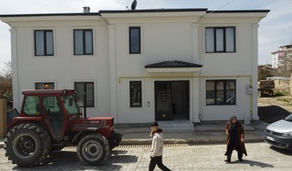 Elazığ'da Depremzedeler Yeni Evlerinde Ramazan Bayramı'nı Karşılıyor: Yerinde Dönüşüm Projesiyle Hayat Yeniden Başlıyor