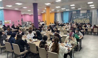Muş Malazgirt’te Öğrencilere Yönelik Coşkulu İftar Programı Düzenlendi