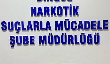 Aracında esrar ele geçirilen şüpheli tutuklandı